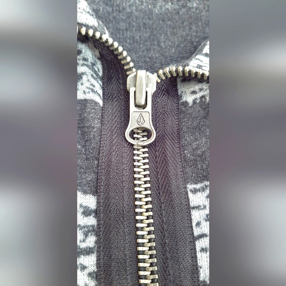 Volcom Thrasher Zip Vest - Picture 7 of 8